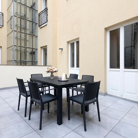 Kinsky Garden Apartments And Suites By Dwellfort Prag Eksteriør billede