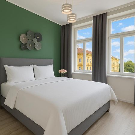 Kinsky Garden Apartments And Suites By Dwellfort Prag Eksteriør billede