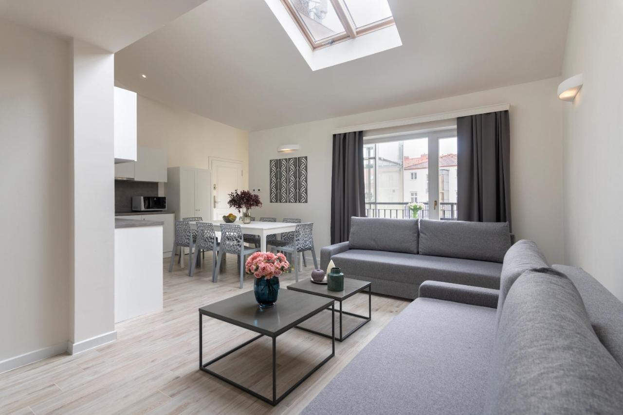 Kinsky Garden Apartments And Suites By Dwellfort Prag Eksteriør billede