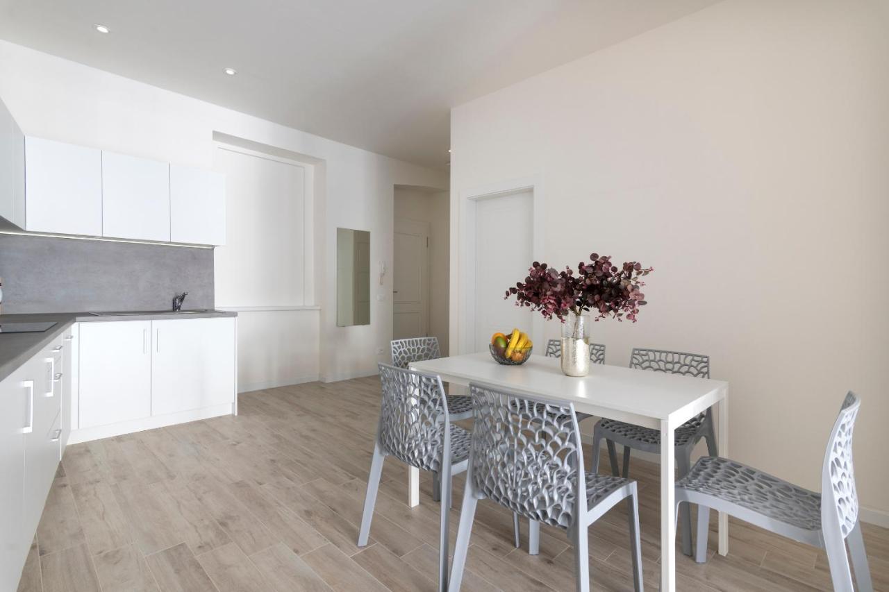Kinsky Garden Apartments And Suites By Dwellfort Prag Eksteriør billede