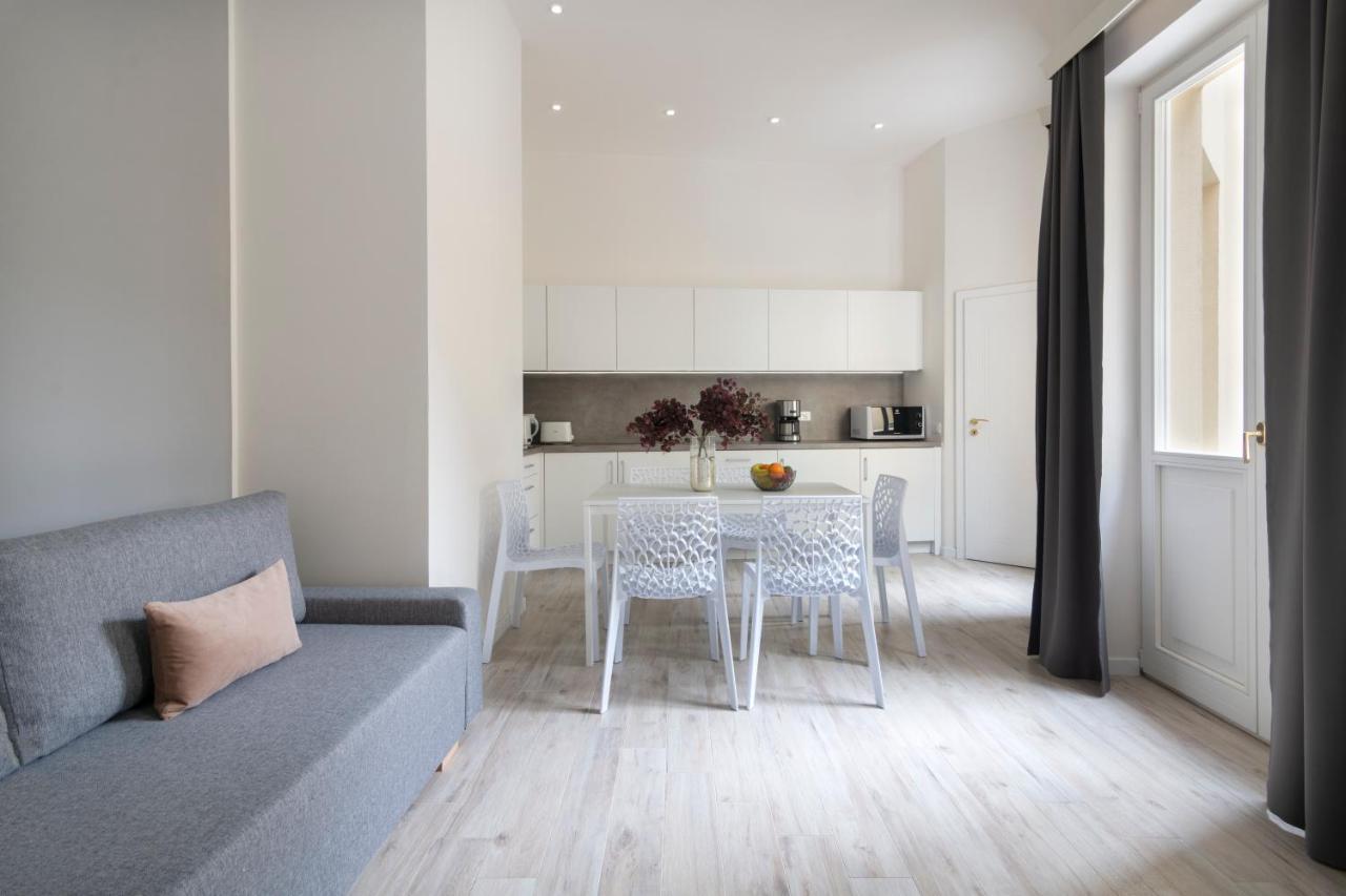 Kinsky Garden Apartments And Suites By Dwellfort Prag Eksteriør billede