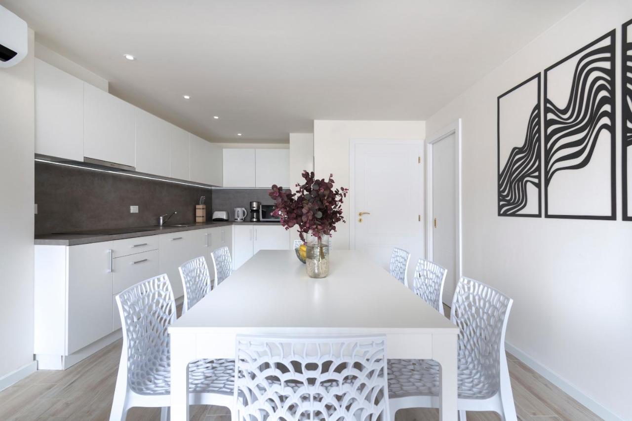 Kinsky Garden Apartments And Suites By Dwellfort Prag Eksteriør billede