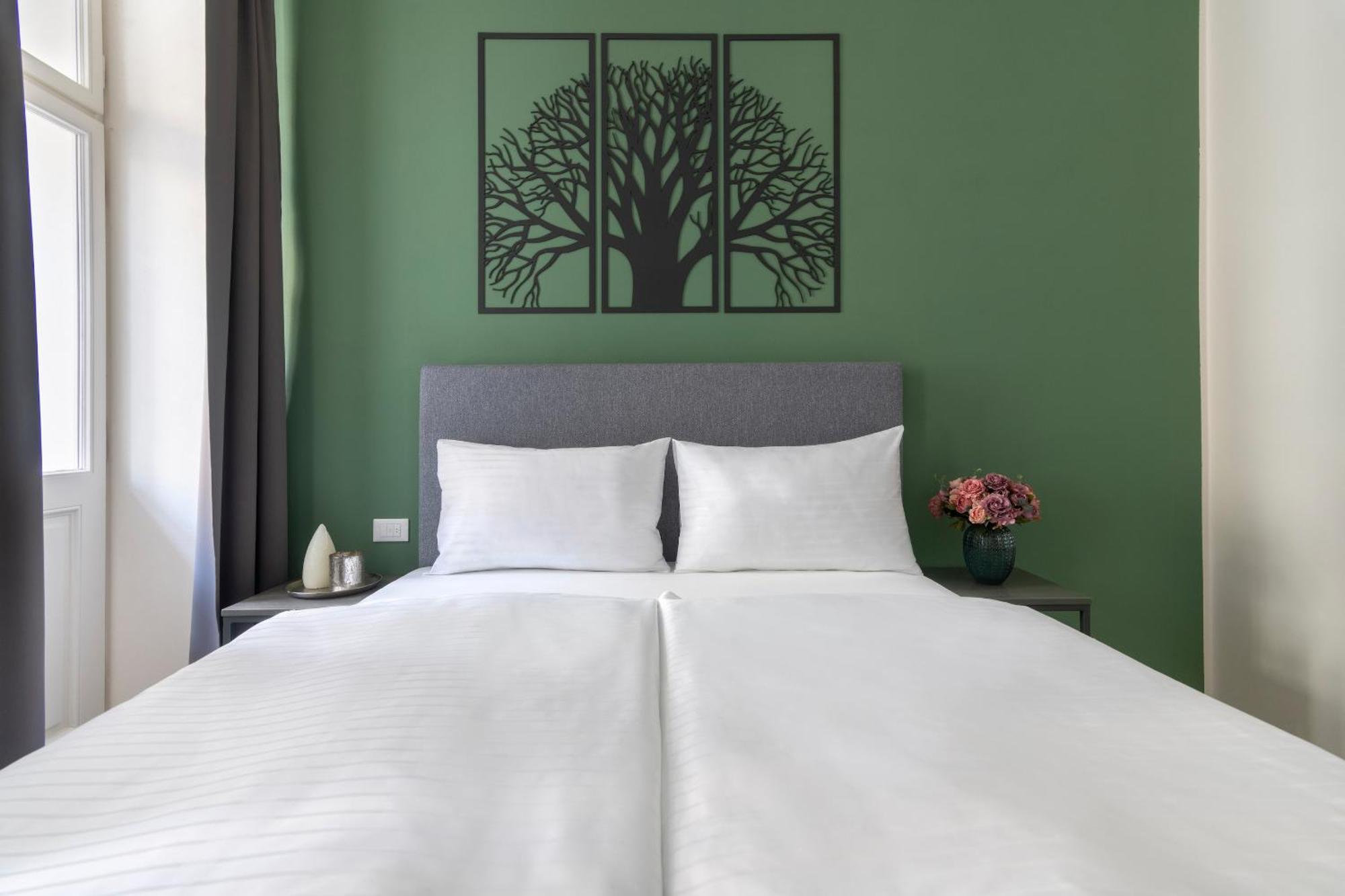Kinsky Garden Apartments And Suites By Dwellfort Prag Eksteriør billede
