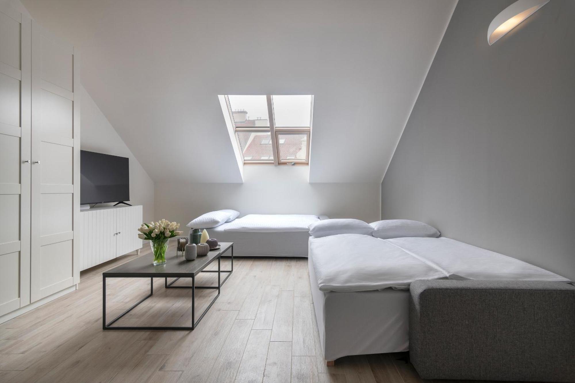 Kinsky Garden Apartments And Suites By Dwellfort Prag Værelse billede