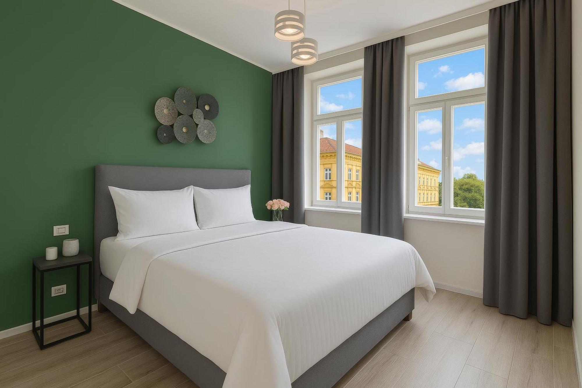 Kinsky Garden Apartments And Suites By Dwellfort Prag Eksteriør billede